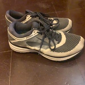 Brooks black and white sneakers